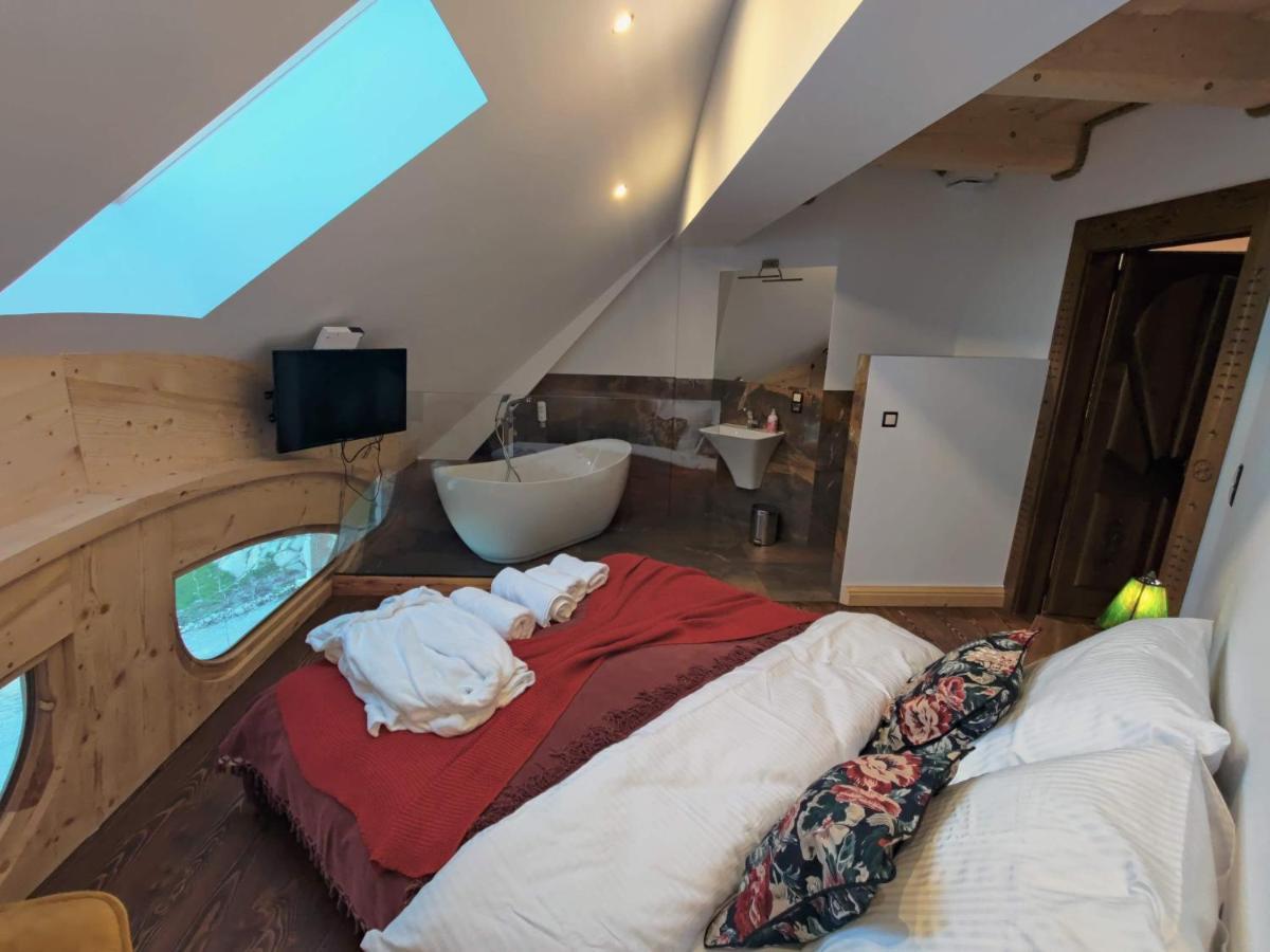 Wrzosowy Dwor - Spa Skomielna Czarna Exteriör bild
